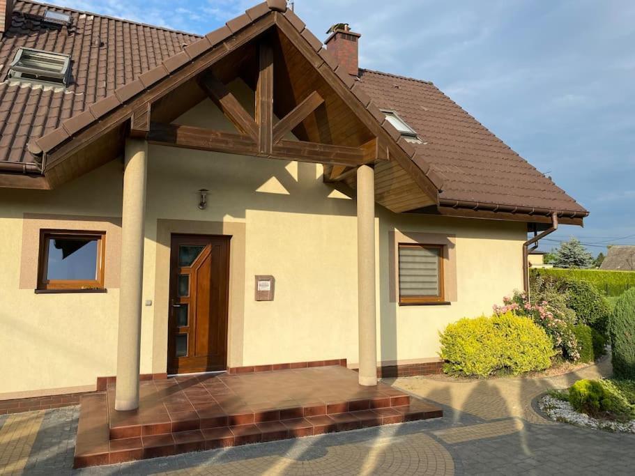 4 Bedroom Family House With Access To A Hot Tub Goczalkowice-Zdroj Luaran gambar