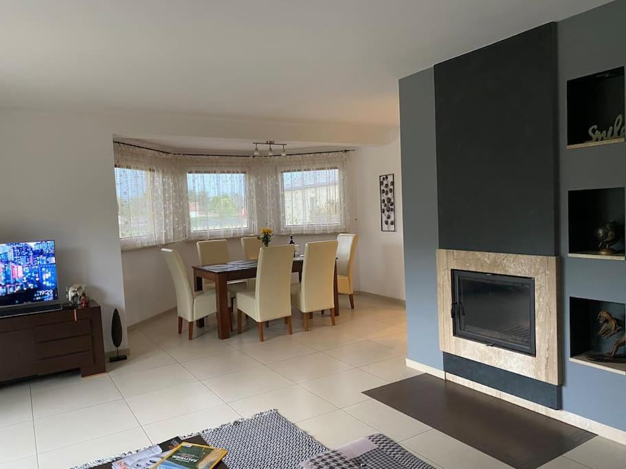 4 Bedroom Family House With Access To A Hot Tub Goczalkowice-Zdroj Luaran gambar